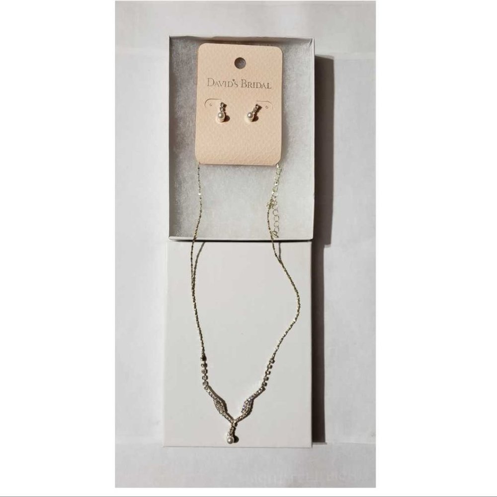 Necklace/earring set